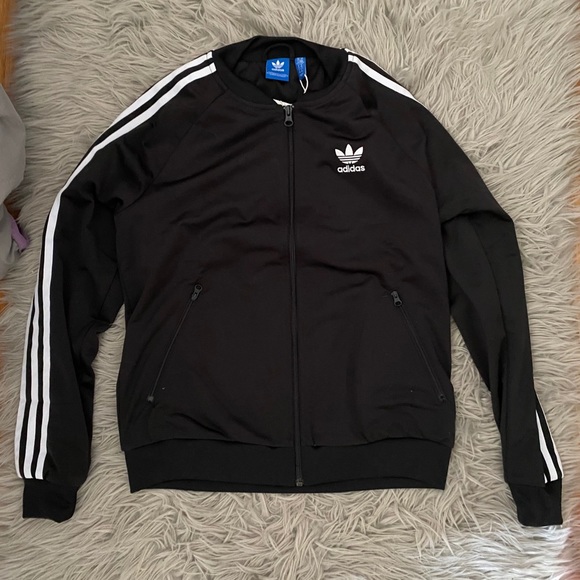 adidas Jackets & Blazers - Women’s medium adidas superstar jacket